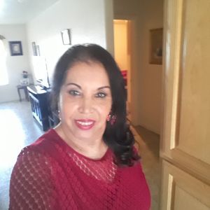 Meet your Posher, Nely